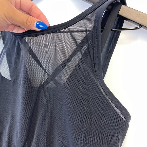 Offline by Aerie Size M Sports Bra w Mesh High Neck Overlay Black - Picture 2 of 6